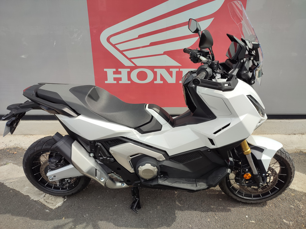 HONDA FORZA 750 ABS COLORIS ROUGE NEUF 0KMS CK MOTOS  HAGUENAU 