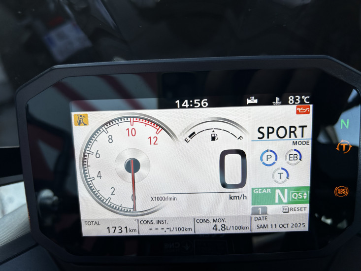 HORNET 750 A2 NOIR - NIMES