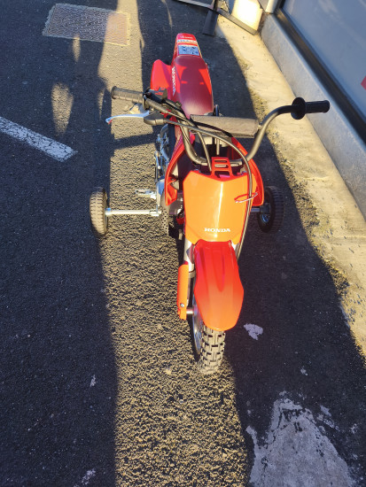 HONDA 50 CRF 2025 "NEUF" + kit roulette en option - NIMES