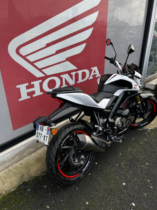 QJMotor SRK 125 S - NIMES