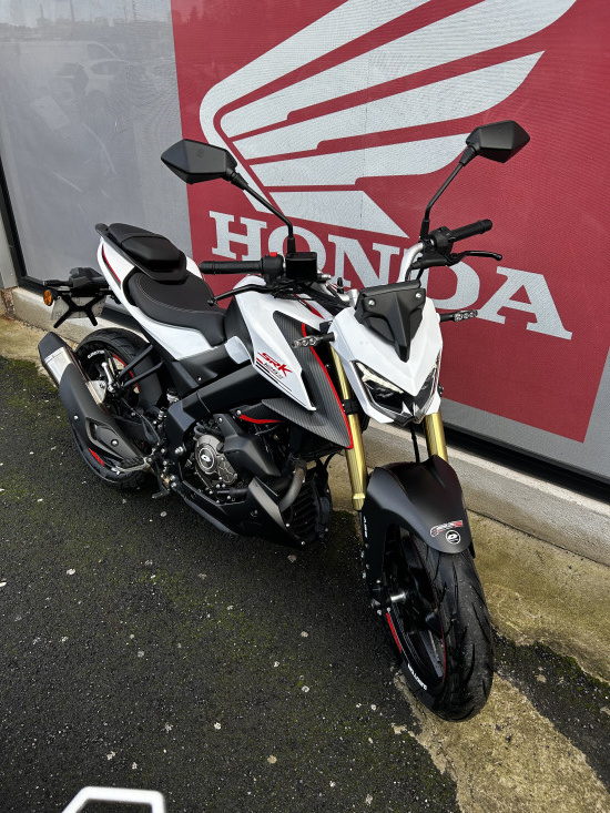 QJMotor SRK 125 S - NIMES