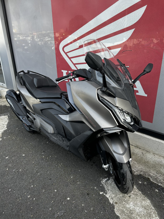 Kymco AK 550 - NIMES